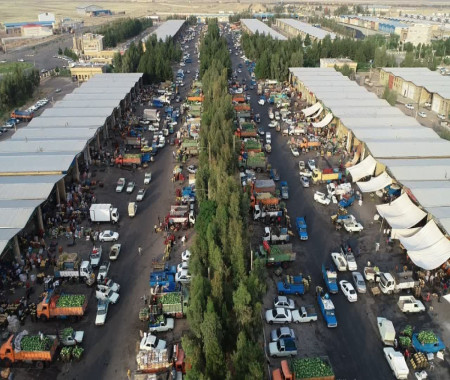 آغاز طرح توسعه میدان شهید رجایی قم با هدف عرضه مستقیم و هوشمند محصولات کشاورزی